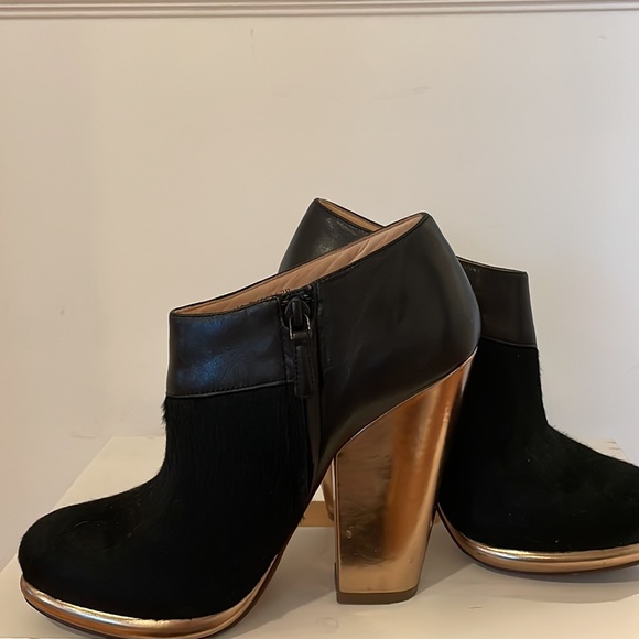 Gorgeous Real Fur Booties Cole Haan - Picture 4 of 6